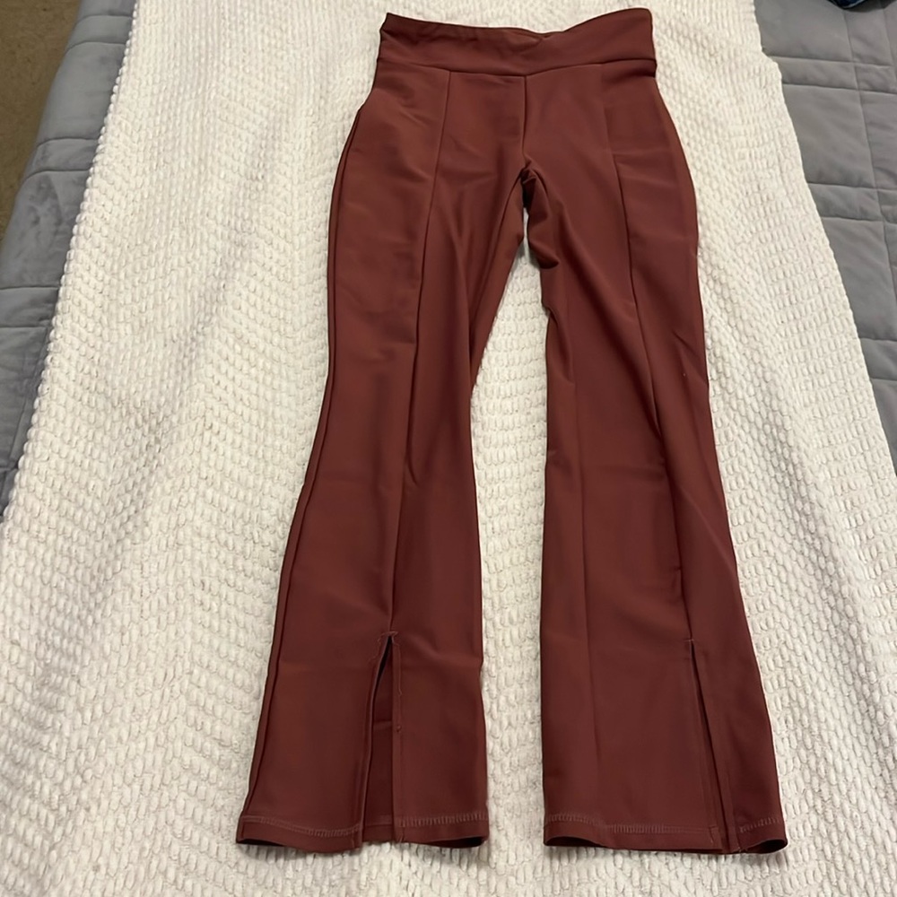 Mauve athletic pants